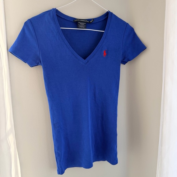 Ralph Lauren Women's V-Neck Polo Tee in Cobalt Blue with Red Logo - Picture 4 of 8